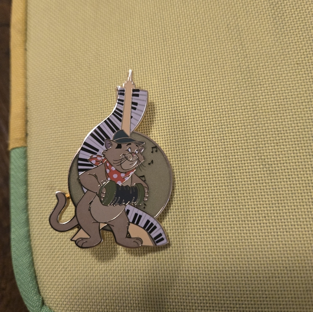 Aristocats Disney Pinkalamode Pin. LE 300